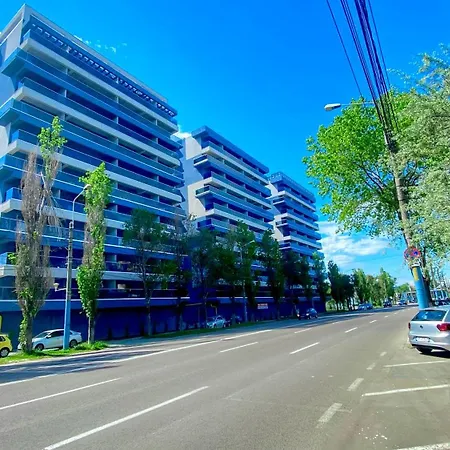 Aqua Apartment *